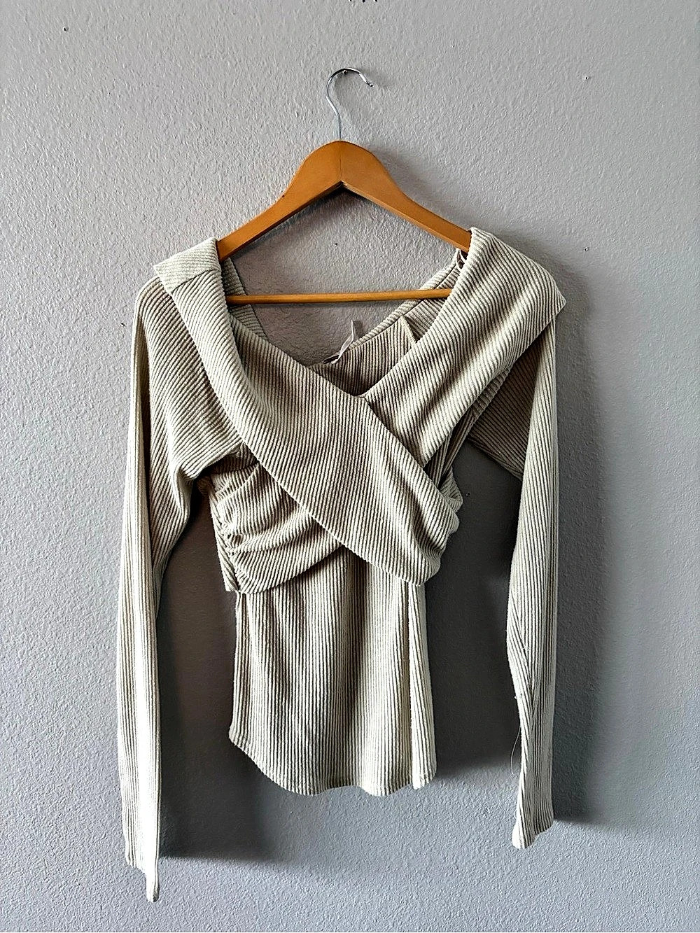 Free people Ribbed Long Sleeve Top in Cream Like New off shoulder